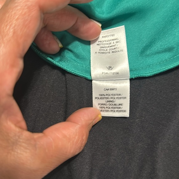 Laundry by Shelli Segal - Picture 6 of 7